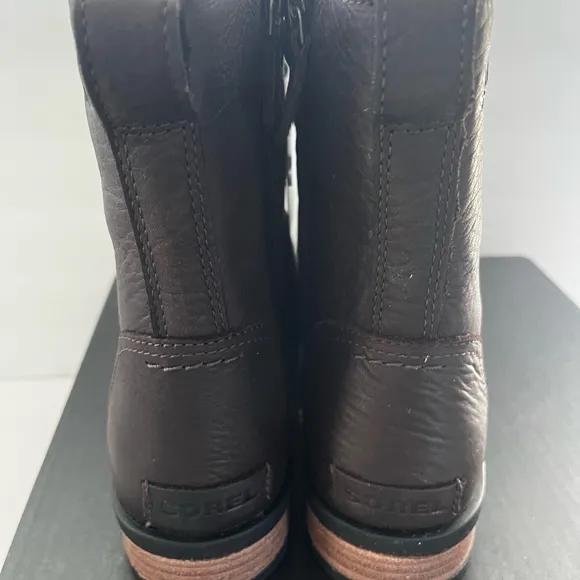 New Sorel Women’s Emelie Short Lace Cozy Boots Size: 10