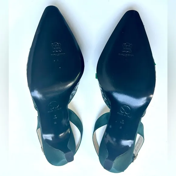 New St. John Slingback Satin embellished shoes, size 7.5, emerald green