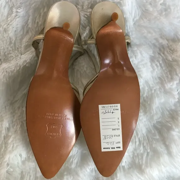 NEW STUART WEITZMAN  Gold Slingback Heels