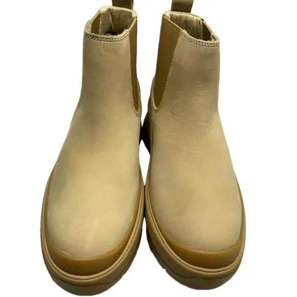 NEW TIMBERLAND  Roxie Lane Chelsea Boots Size 9M Ankle Pull-On Comfort Beige