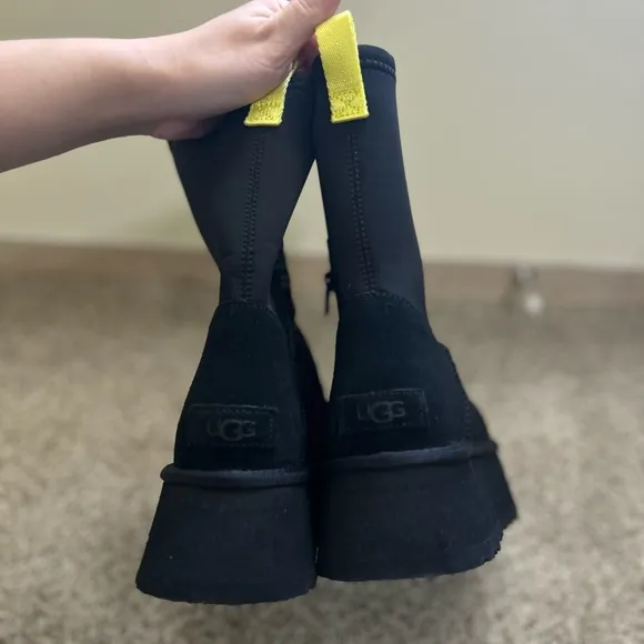 NEW UGG Classic Dipper Black Platform Wool Plush Boots Women’s Size 10 EVA Suede