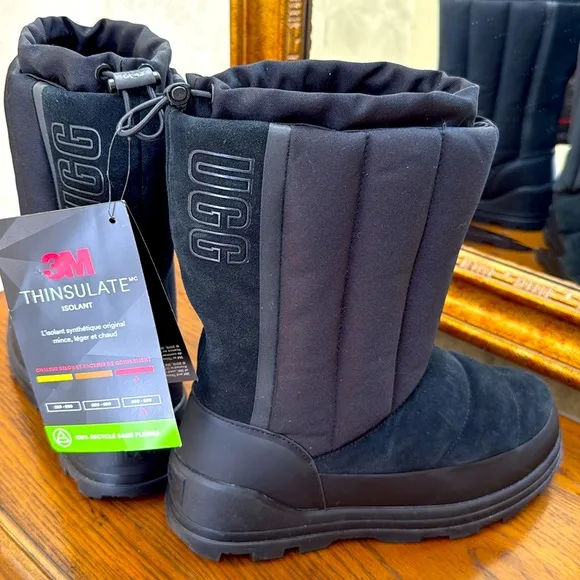 New UGG Classic Klamath short 3M Thinsulate Women’s Black Winter Boots.