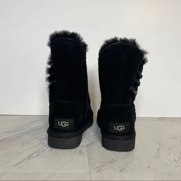 New! UGG Constantine Black Short Winter Boot 6
