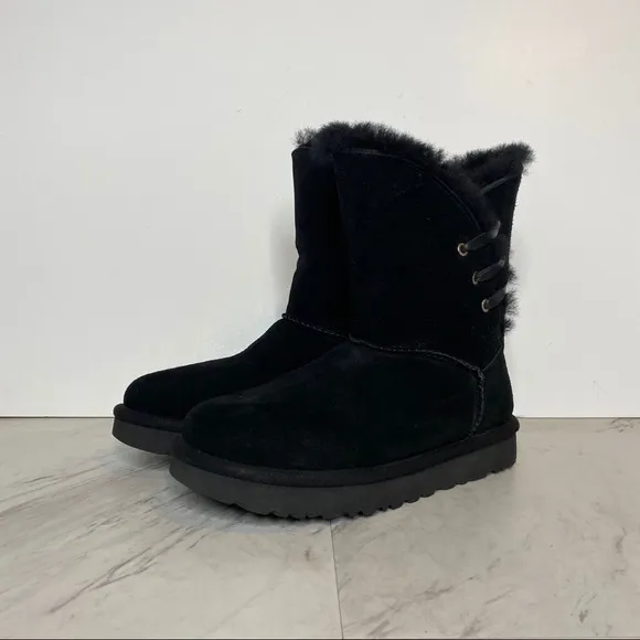 New! UGG Constantine Black Short Winter Boot 6
