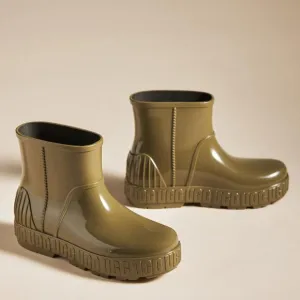 new UGG  Cozy Rain Boots  Branded Platform  in Burn Olive 6T3