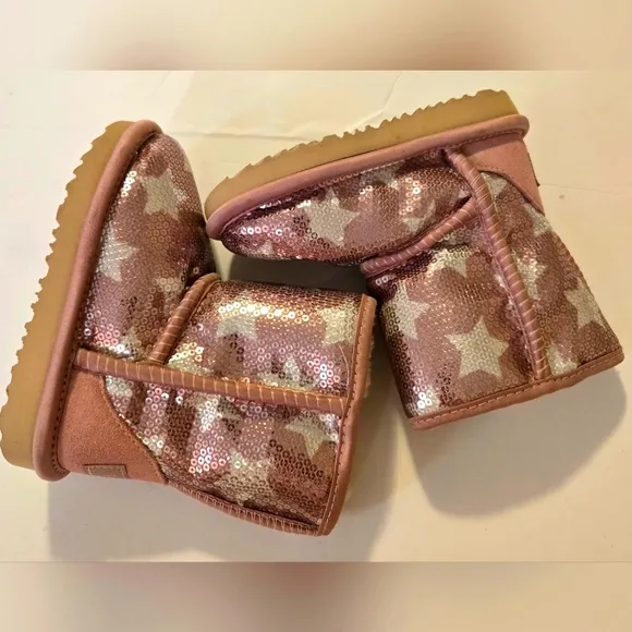 New UGG Pink Sequin Star Boots Girls Size 8