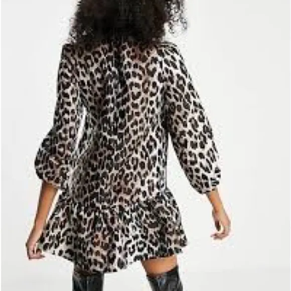 New with tags EDITED genesis leopard print mini dress 👗