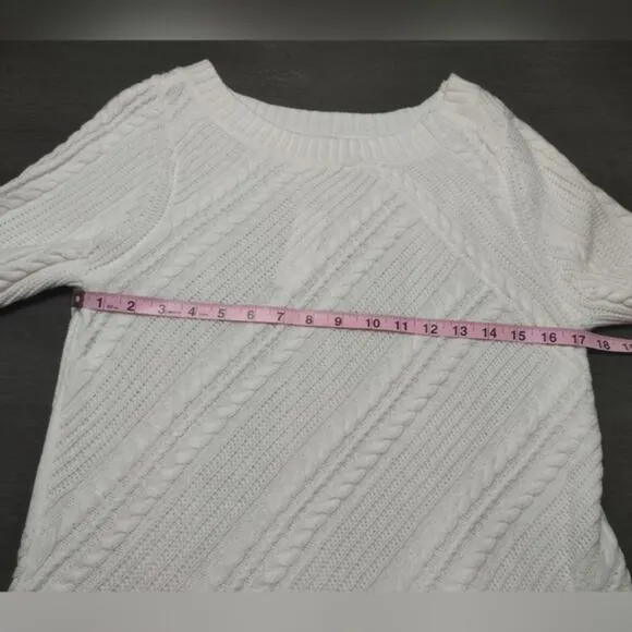 New York and Company Cream Cable Knit Sweater Size Medium