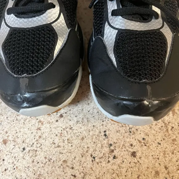 Nfinity Boom Volleyball boots size 8