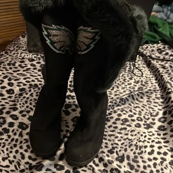 NFL Philadelphia Eagles knee high wedge boots w/faux fur and rhinestone Eagles