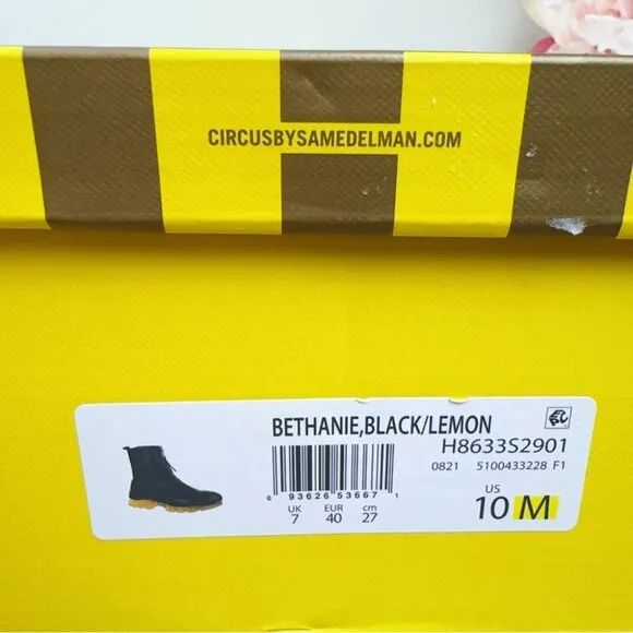 NIB Circus by Sam Edelman Bethanuie Waterproof Boots Black / Lemon