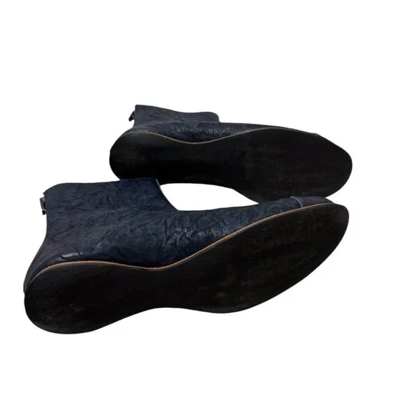 NIB CYDWOQ CLIFF DWELLER Handmade Ankle Boots Egg in Navy Size 40 / US 10