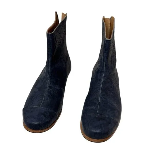NIB CYDWOQ CLIFF DWELLER Handmade Ankle Boots Egg in Navy Size 40 / US 10