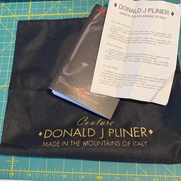 NIB Donald J. Pliner Heels. Size 8.5N