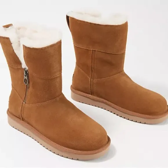 NIB Koolaburra by UGG Women’s Ariel Short Chestnut Boots size 7