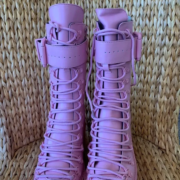NIB Sugar Thrillz x Dolls Kill Pink Traitor Boot