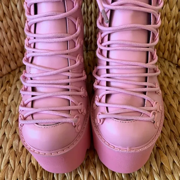 NIB Sugar Thrillz x Dolls Kill Pink Traitor Boot