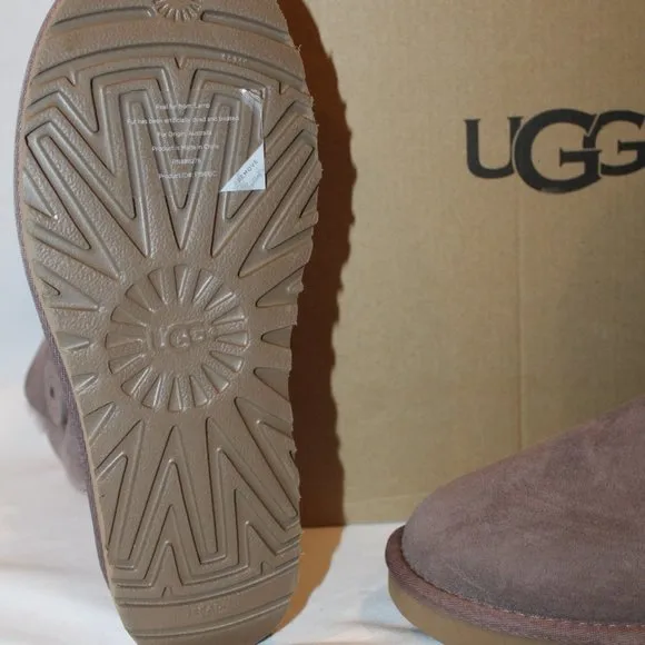NIB UGG‎ WOMEN'S BAILEY BUTTON CLASSIC SHORT GRAY SUEDE SHEARLING LINED BOOTS 6