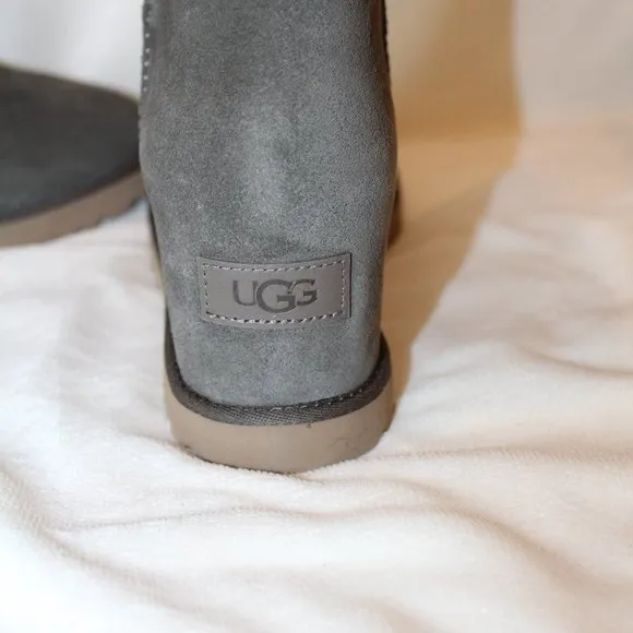 NIB UGG WOMEN'S FEMME CLASSIC SHORT SUEDE SHEARLING BOOTS SLATE‎ GRAY