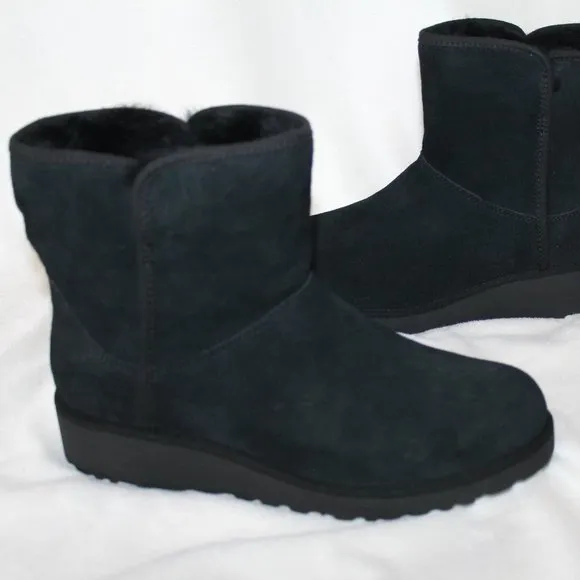 NIB UGG WOMEN'S KRISTIN SUEDE AND SHEARLING SLIM STYLE MINI BOOTS BLACK‎