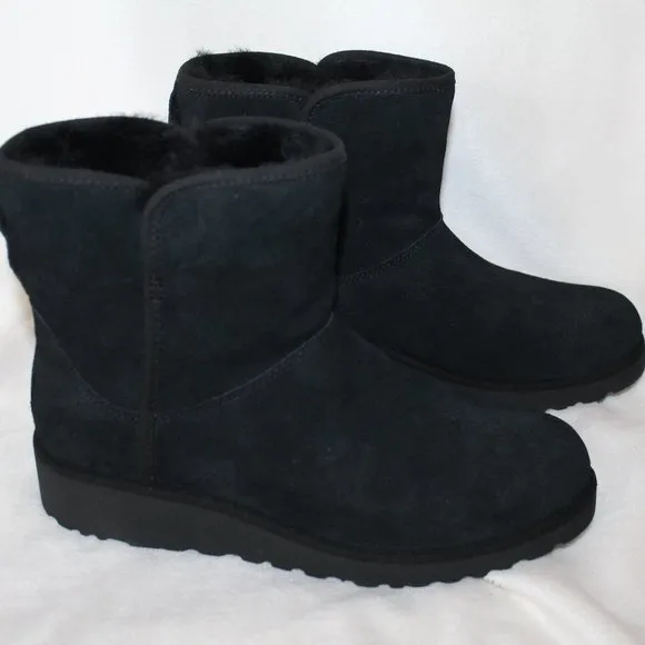NIB UGG WOMEN'S KRISTIN SUEDE AND SHEARLING SLIM STYLE MINI BOOTS BLACK‎