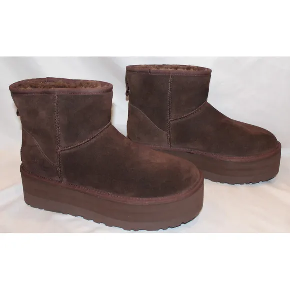 NIB‎ UGG WOMEN'S MINI PLATFORM SUEDE SHEARLING LINED ANKLE BOOTS 9 BCDR BROWN