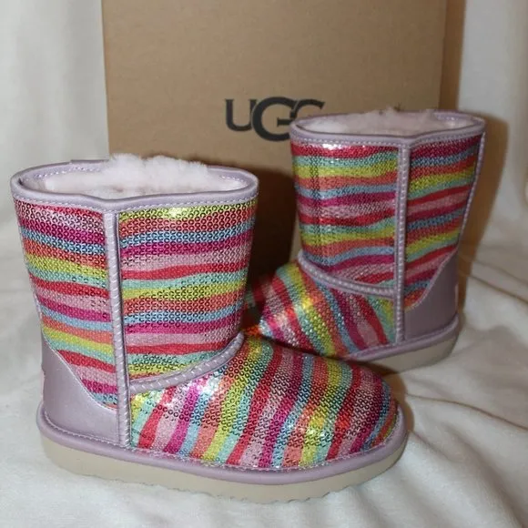 NIB UGG WOMEN'S SEQUIN RAINBOW CLASSIC SHORT SHEARLING LINED‎ BOOTS