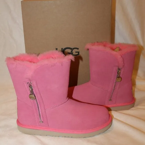 NIB UGG‎ YOUTH 4 5 6 WOMEN'S 6 7 8 WATER RESISTANT BAILEY ZIP SHORT SUEDE BOOTS