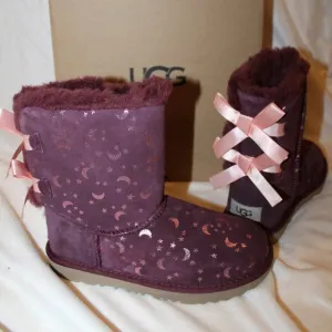 NIB UGG YOUTH 4 WOMEN'S 6 BAILEY BOW MOON AND STARS METALLIC CLASSIC SHORT BOOTS