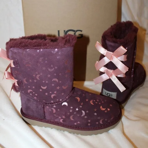 NIB UGG YOUTH 4 WOMEN'S 6 BAILEY BOW MOON AND STARS METALLIC CLASSIC SHORT BOOTS