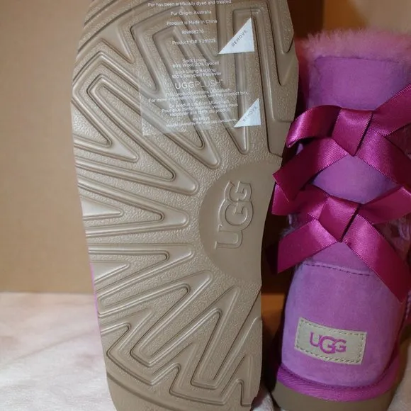 NIB UGG YOUTH 5 6 WOMENS 7 8‎ BAILEY BOW CLASSIC SHORT SUEDE SHEARLING BOOTS