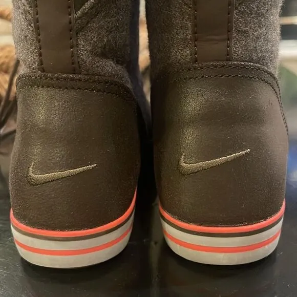 NIKE Carico Mid-calve Leather Dark Brown Cinder Boots Shoes - Womens Size 5.5