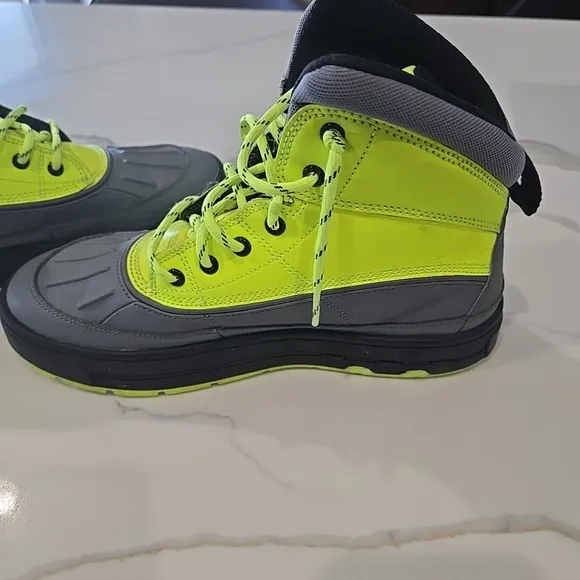 Nike High ACG Woodside 2 - youth 6 boots