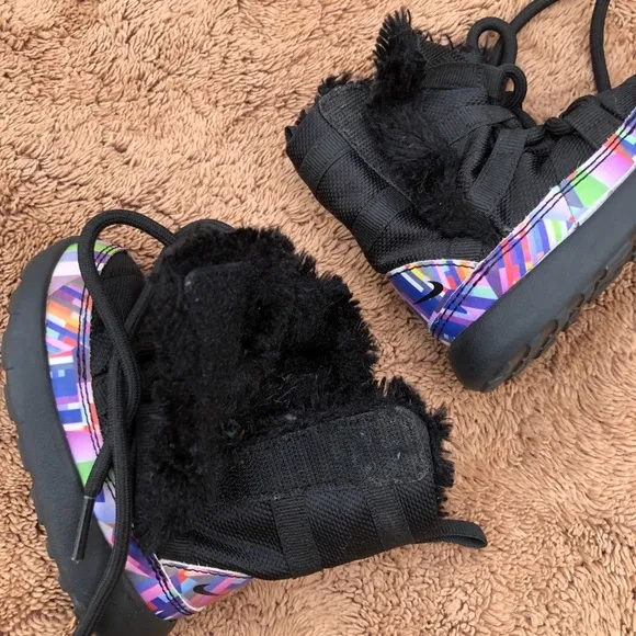 Nike Roshe One Boots