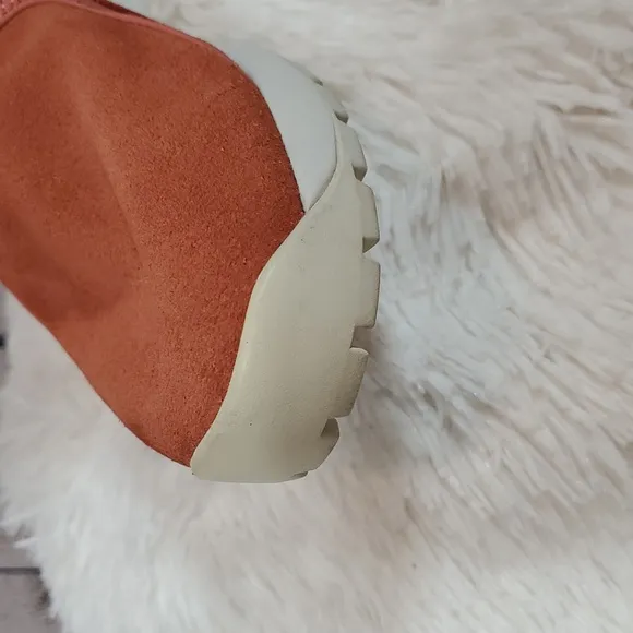 Nike Suede Golkana Boot in 'Dusty Peach' — Faux Fur Lining — Women's Size 8.5