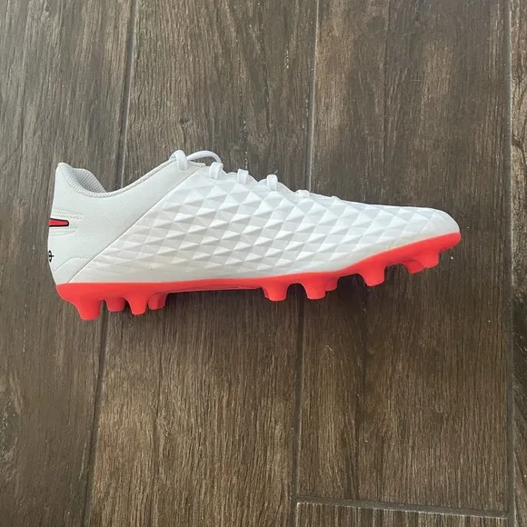 Nike Tiempo Legend 8 Soccer Cleats Boots Mens 10 White Flash Crimson AT6107