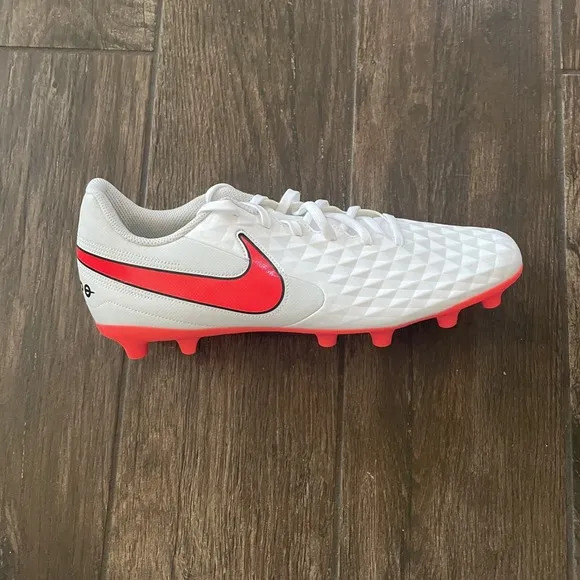Nike Tiempo Legend 8 Soccer Cleats Boots Mens 10 White Flash Crimson AT6107