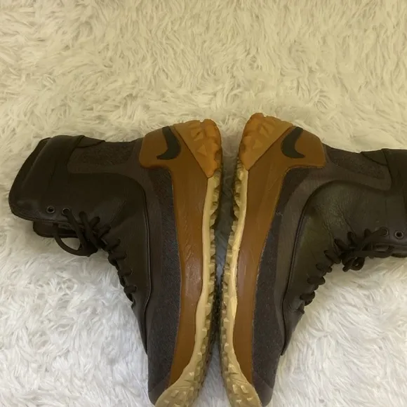 NIKE ZOOM KYNSI JACQUARD/FAUX LEATHER,WOMEN,BROWN/TAN WATERPROOF BOOTS.SIZE-7.5