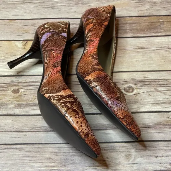 Nine &amp; Co. Kendri Python Snake Print Heels Pink Brown Purple Cream Gold 8.5