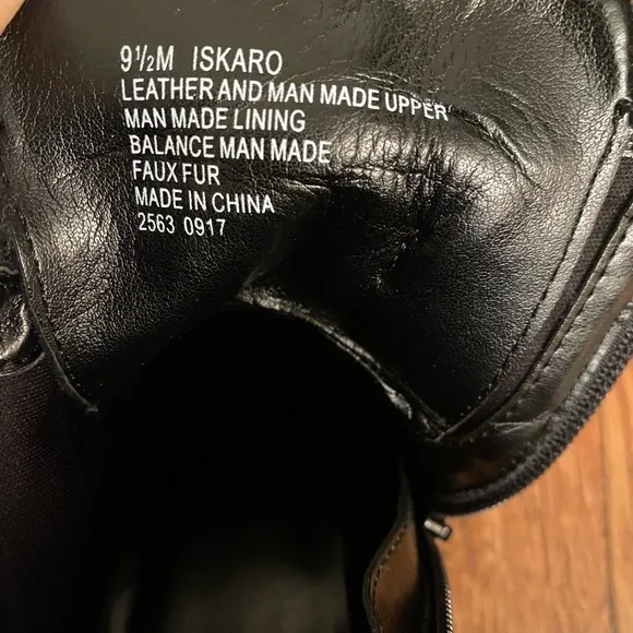 Nine West Iskaro Black leather and Faux Fur Boots Size 9.5