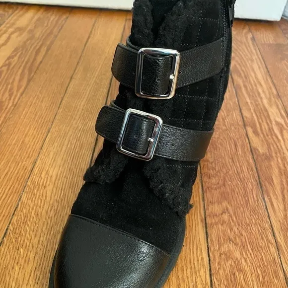 Nine West Iskaro Black leather and Faux Fur Boots Size 9.5
