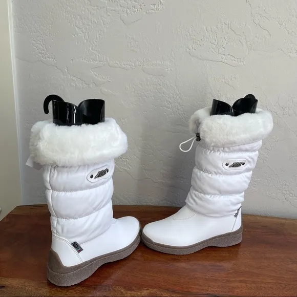 NIS White Winter Knee high Boots with Faux Fur Trim New!