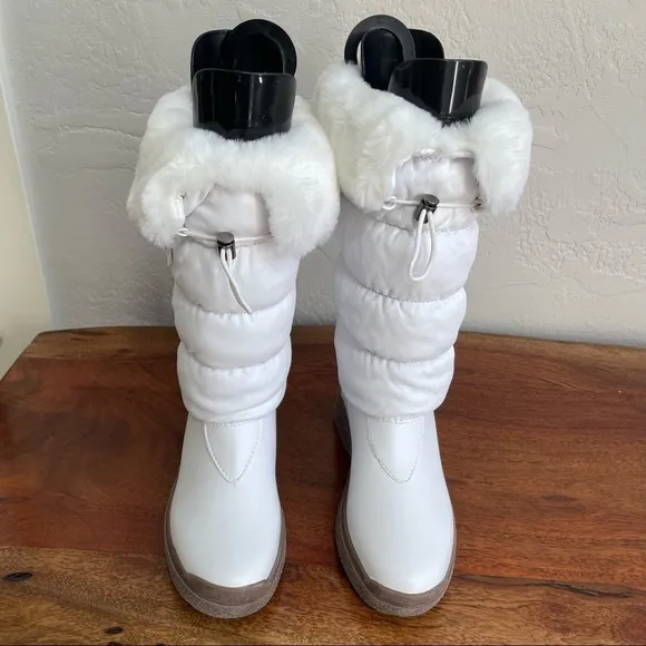 NIS White Winter Knee high Boots with Faux Fur Trim New!