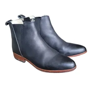NISOLO CHELSEA BOOT black leather short bootie luxury designer minimalist Size 6