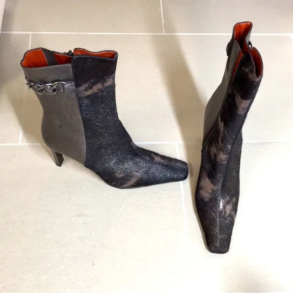 NWB  Donald Pliner short boots 8 Pewter fur animal print booties