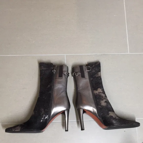 NWB  Donald Pliner short boots 8 Pewter fur animal print booties
