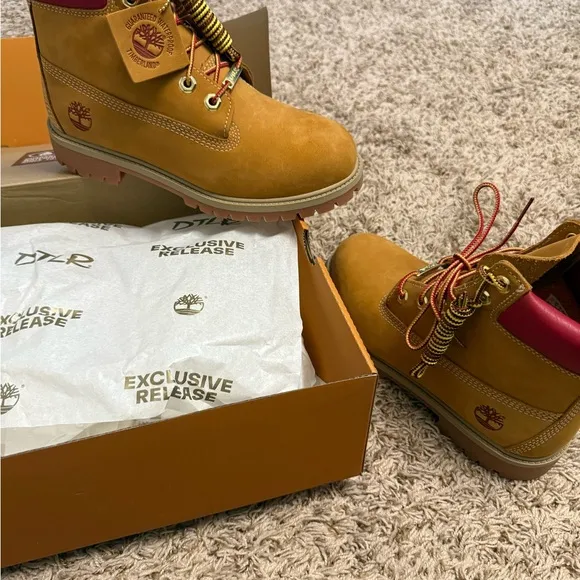 NWB Timberland 6in Premium Boots “ RED TOPS ” DTLR Exclusive - Boys US 5.5