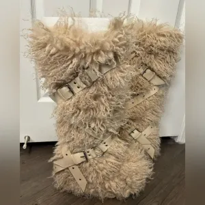 NWOB Dolls Kill / Club Exx Sand Wild Instincts Faux Fur Boots