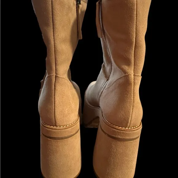 NWOB Free People Montreal Platform Boots (light tan Suede) $298