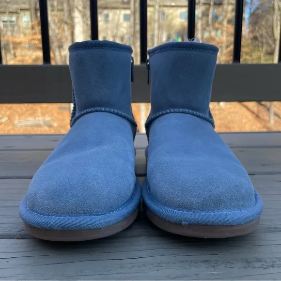 NWOB Koolabura by UGG Koola Mini boots in Coast Blur size 4 kids